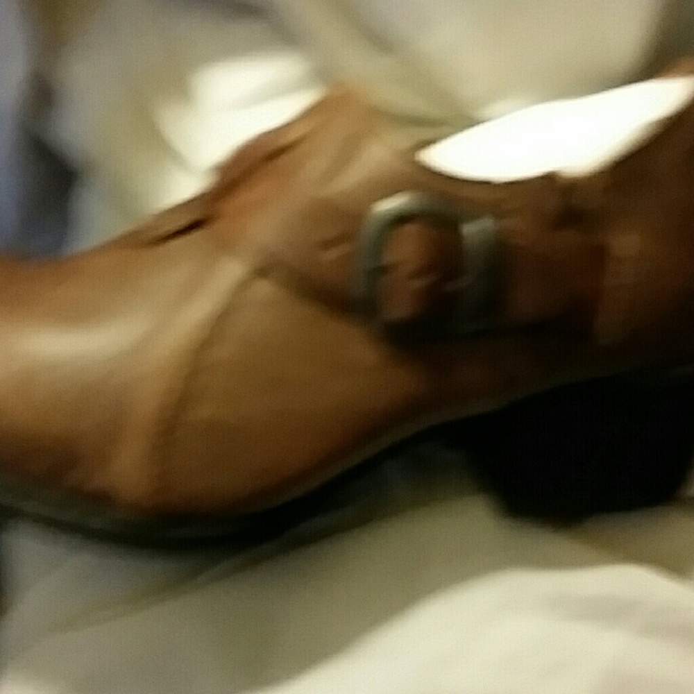 Brown booties - Picture 3 of 3